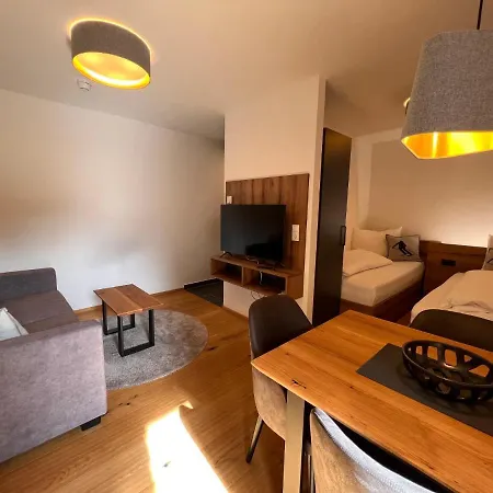 Apartamento Kleines Bergblick 09 By Interhome